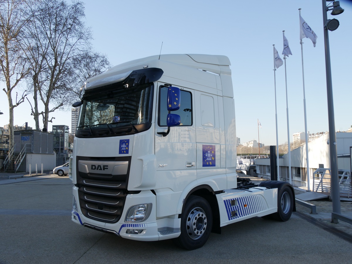 Serie-DAF-N1-Tracteurs-Routiers