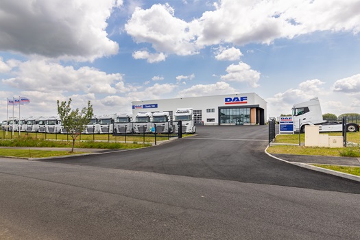 GROUPE-DUCLOS-TRUCK-164-DAF-TRUCKS-1
