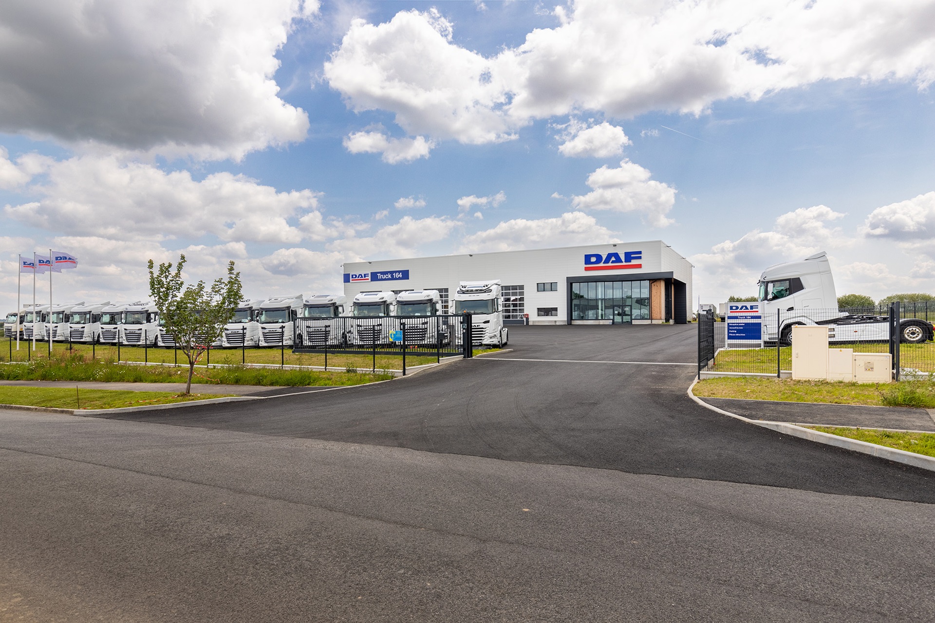 GROUPE-DUCLOS-TRUCK-164-DAF-TRUCKS-1