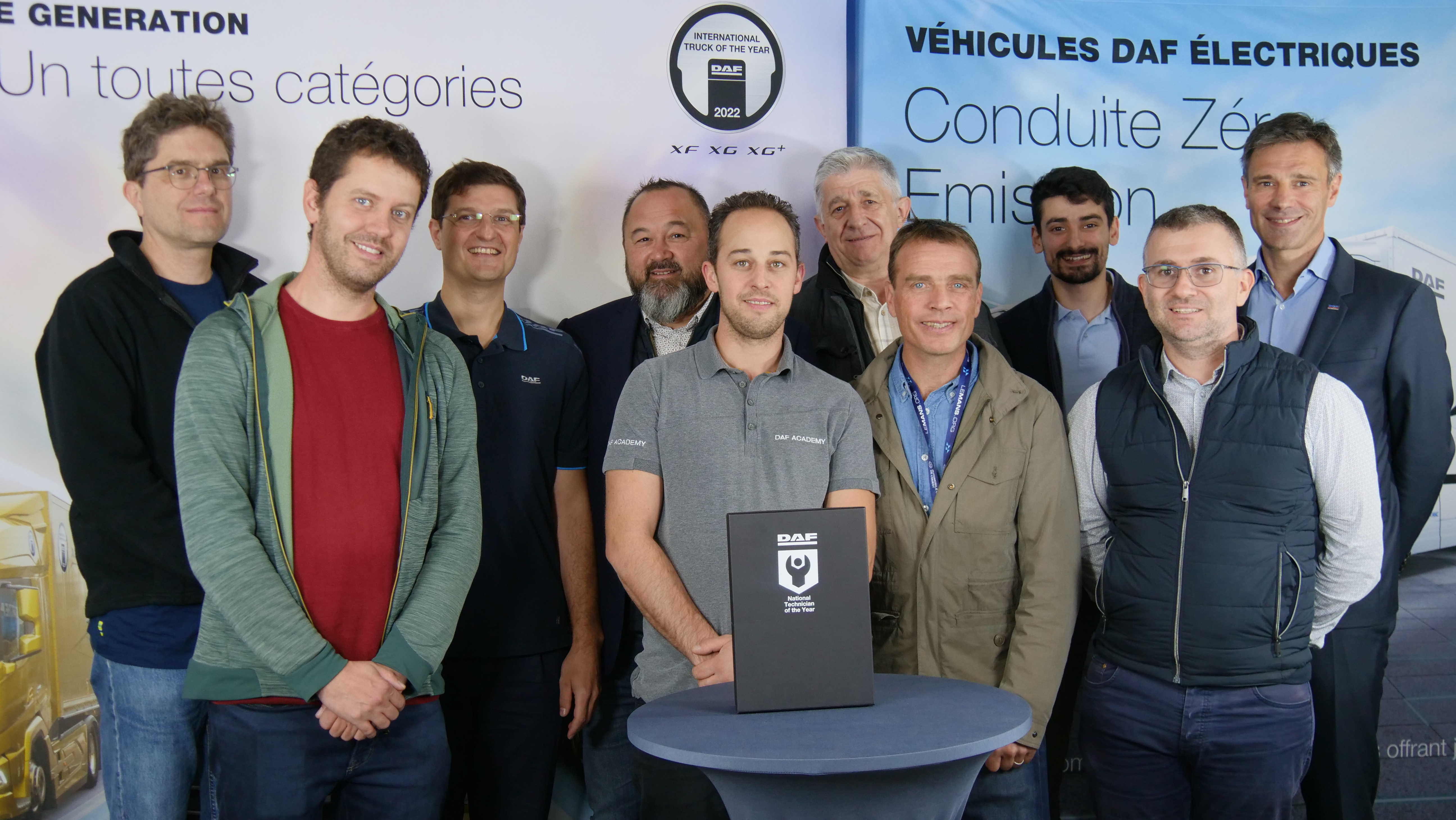 Lquipe service et formation de DAF avec Renaud Dehillotte DG de DAF Trucks France