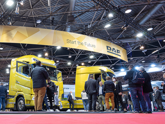 Distribution urbaine : le DAF XB remplace le CF - FranceRoutes