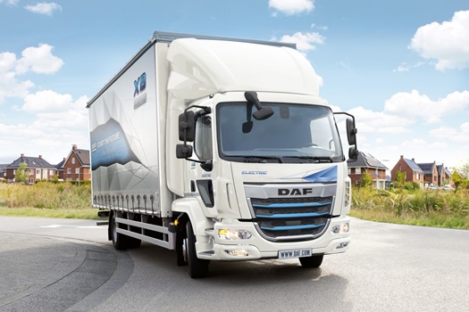 DAF-in-Action-Family-portrait-04