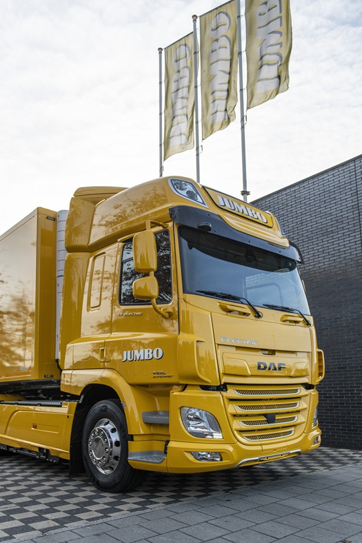  Jumbo takes delivery of first DAF CF Electric